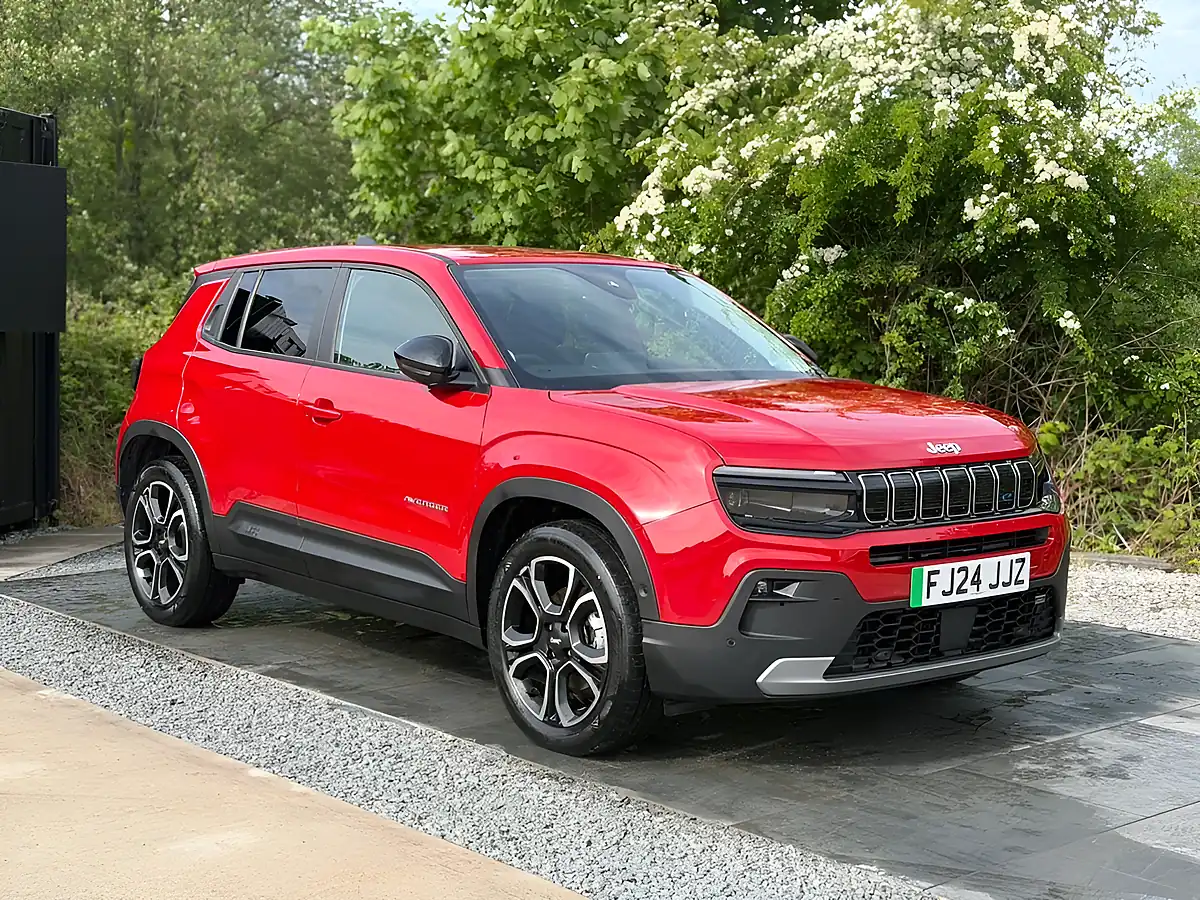 Used 2024 Jeep Avenger Summit Red - Interior and Exterior details 13
