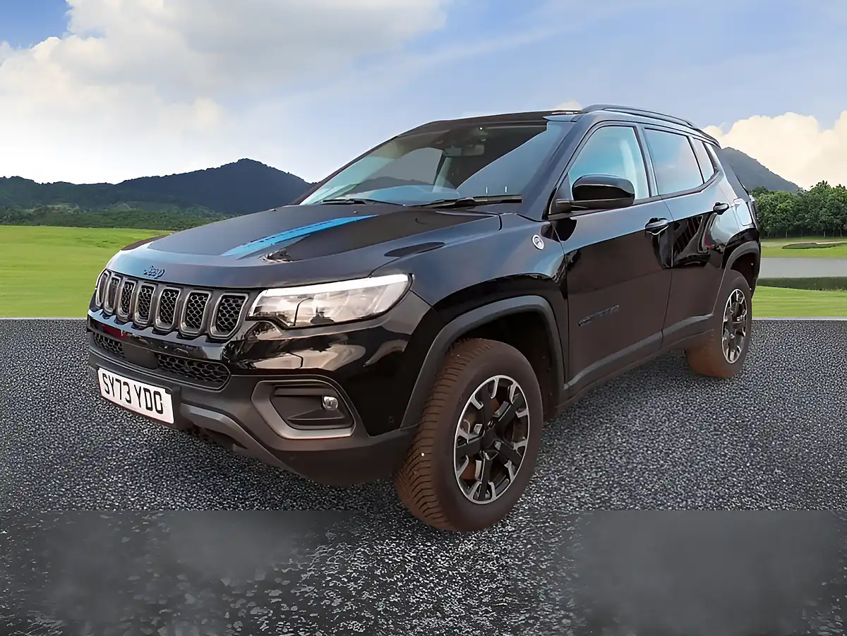 Used 2024 Jeep Compass Trailhawk Black - Front View