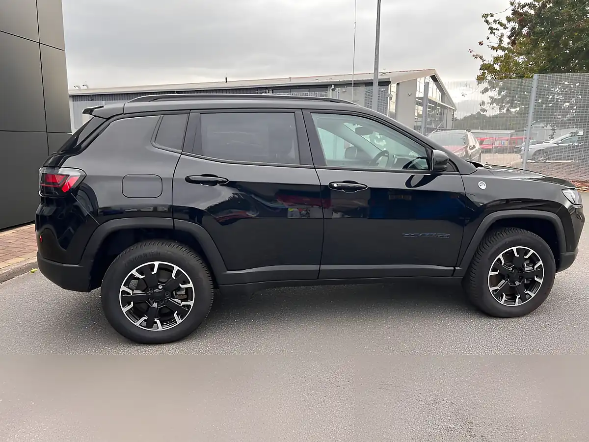 Used 2024 Jeep Compass Trailhawk Black - Interior and Exterior details 7