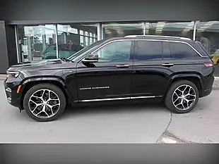 Used 2024 Jeep Grand Cherokee Summit Reserve Black - Interior and Exterior details 2