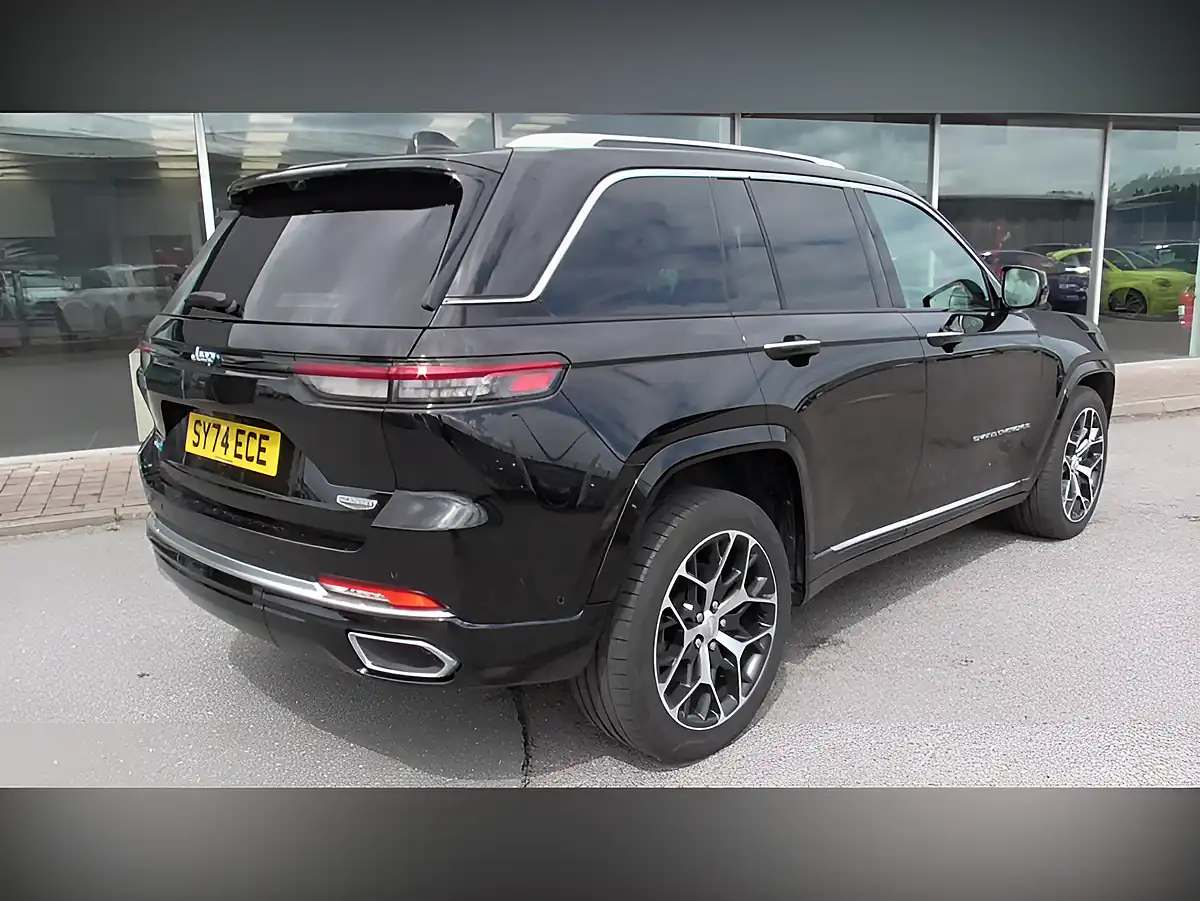 Used 2024 Jeep Grand Cherokee Summit Reserve Black - Interior and Exterior details 3