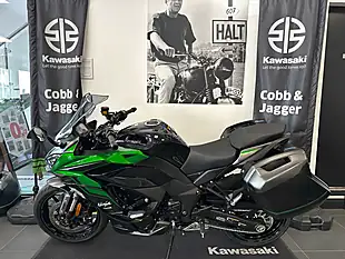 Used 2024 Kawasaki Ninja 1000 Sx Tourer Green - Interior and Exterior details 11