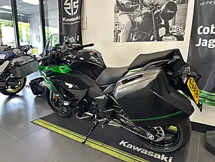Used 2024 Kawasaki Ninja 1000 Sx Tourer Green - Interior and Exterior details 18