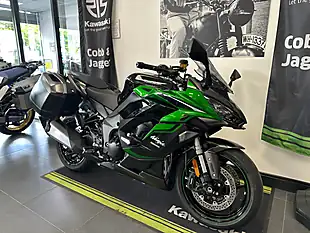 Used 2024 Kawasaki Ninja 1000 Sx Tourer Green - Interior and Exterior details 8
