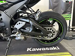 Used 2024 Kawasaki Ninja ZX-10R Super Sports Grey - Interior and Exterior details 17