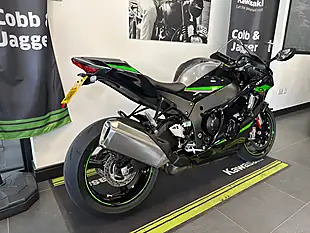 Used 2024 Kawasaki Ninja ZX-10R Super Sports Grey - Interior and Exterior details 2