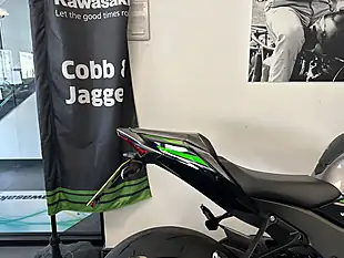 Used 2024 Kawasaki Ninja ZX-10R Super Sports Grey - Interior and Exterior details 3