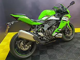 Used 2024 Kawasaki Ninja ZX-4RR Green - Interior and Exterior details 7
