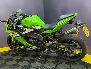 Used 2024 Kawasaki Ninja ZX-4RR Green - Interior and Exterior details 8