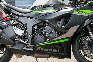 Used 2024 Kawasaki Ninja ZX-6R Grey - Interior and Exterior details 14