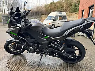 Used 2024 Kawasaki Versys 1000 Grey - Interior and Exterior details 5