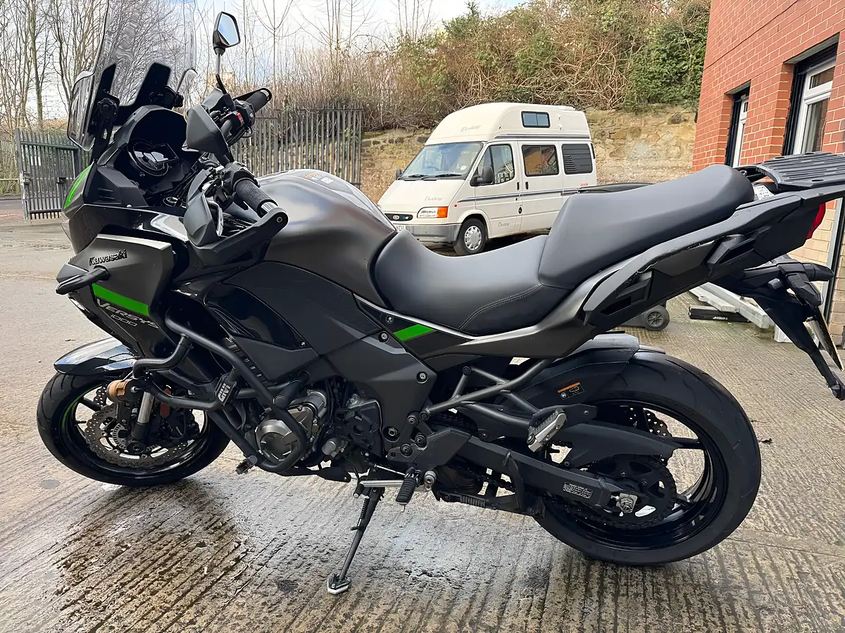 Used 2024 Kawasaki Versys 1000 Grey - Interior and Exterior details 5
