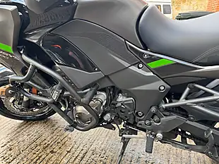 Used 2024 Kawasaki Versys 1000 Grey - Interior and Exterior details 8