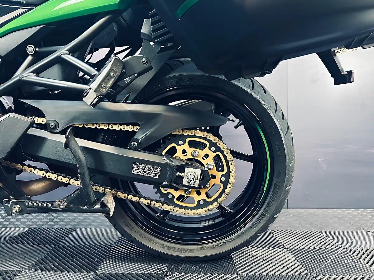 Used 2024 Kawasaki Versys 1000 Se Grand Tourer Green - Interior and Exterior details 17