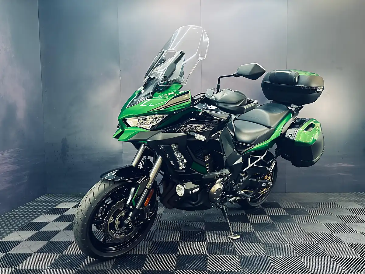 Used 2024 Kawasaki Versys 1000 Se Grand Tourer Green - Interior and Exterior details 5