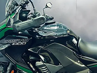 Used 2024 Kawasaki Versys 1000 Se Grand Tourer Green - Interior and Exterior details 6