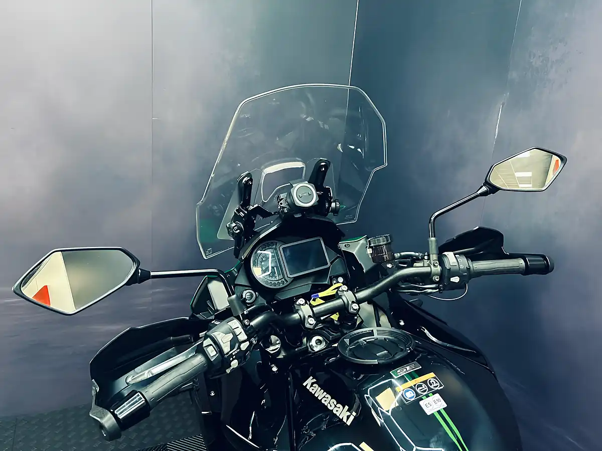 Used 2024 Kawasaki Versys 1000 Se Grand Tourer Green - Interior and Exterior details 7