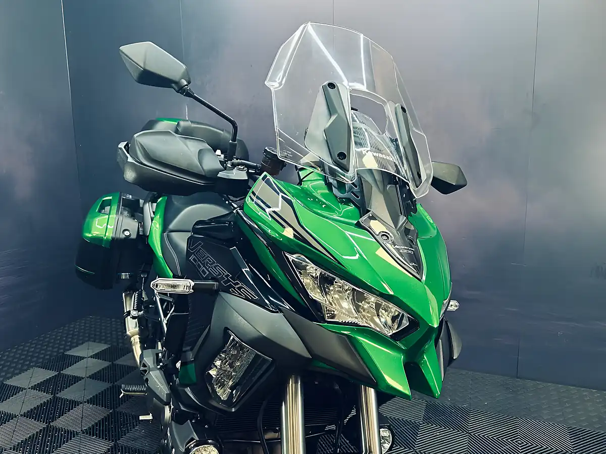 Used 2024 Kawasaki Versys 1000 Se Grand Tourer Green - Interior and Exterior details 8