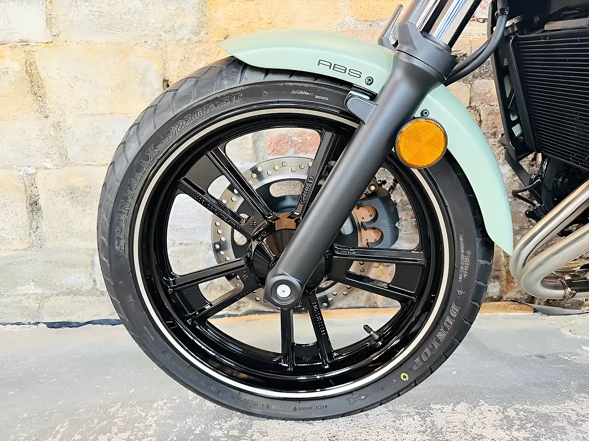 Used 2024 Kawasaki Vulcan S Abs Green - Interior and Exterior details 14