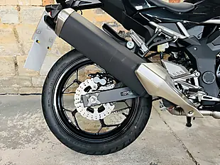 Used 2024 Kawasaki Z125 Lrfnn Green - Interior and Exterior details 10