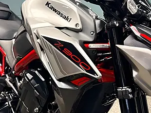 Used 2024 Kawasaki Z900 Performance Edition Silver - Interior and Exterior details 11