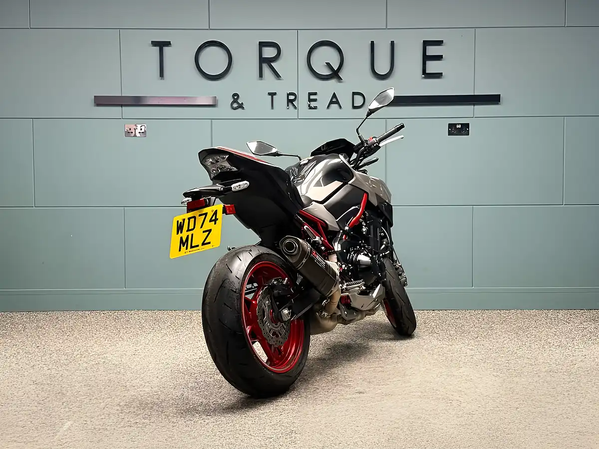 Used 2024 Kawasaki Z900 Performance Edition Silver - Interior and Exterior details 4
