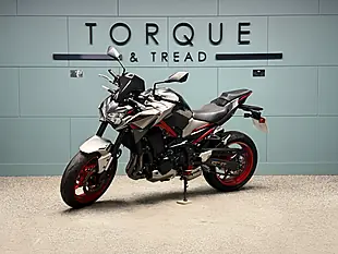 Used 2024 Kawasaki Z900 Performance Edition Silver - Interior and Exterior details 9