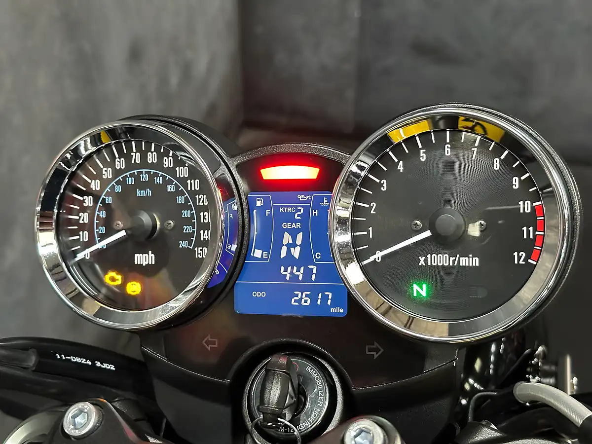 Used 2024 Kawasaki Z900 RS Se Black - Interior and Exterior details 3