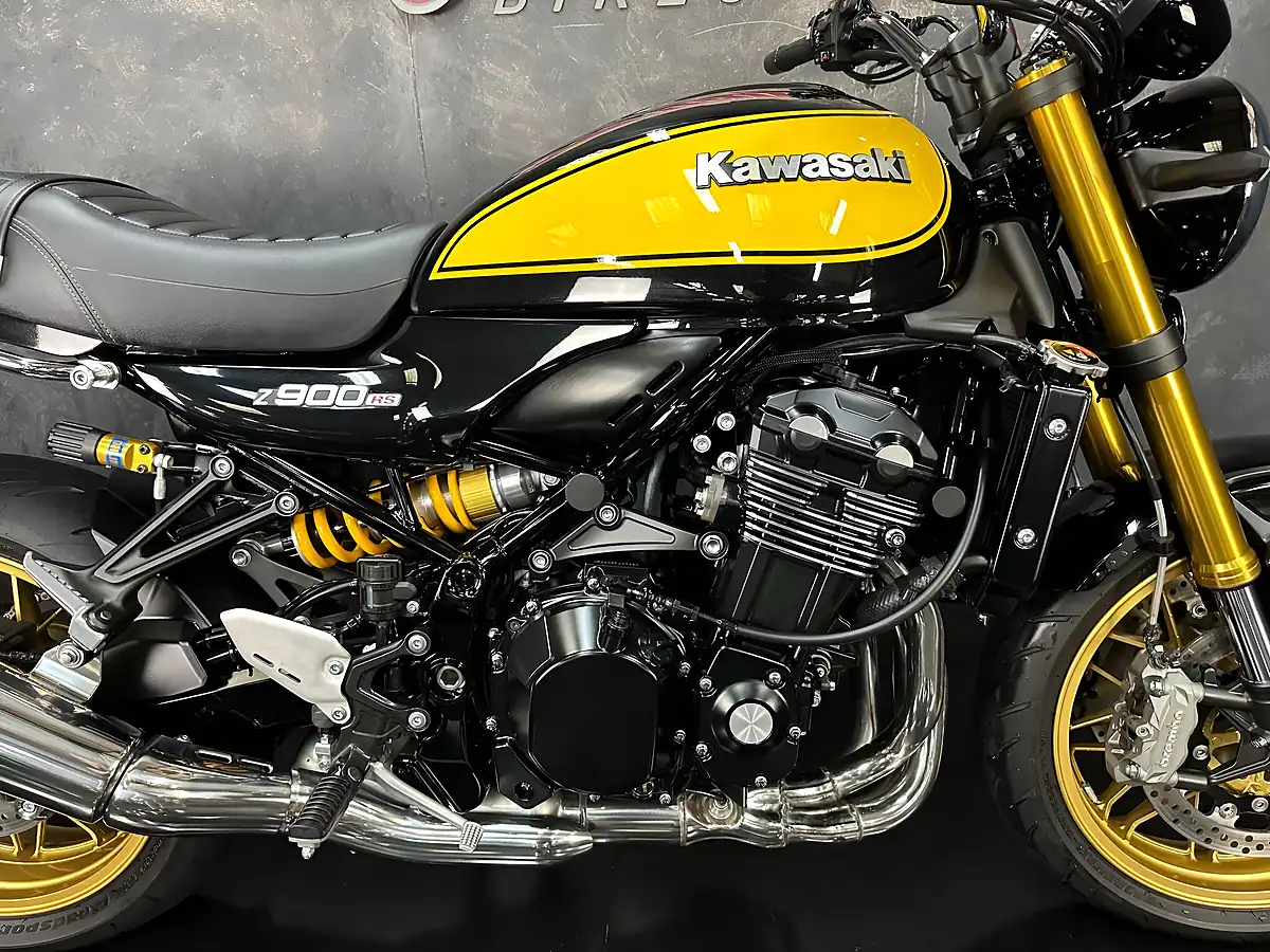 Used 2024 Kawasaki Z900 RS Se Black - Interior and Exterior details 8