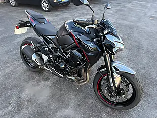Used 2024 Kawasaki Z900 Super Naked Silver - Interior and Exterior details 2