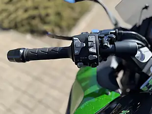 Used 2024 Kawasaki Zx 1002 Ninja 1000 Sx Green - Interior and Exterior details 11