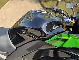 Used 2024 Kawasaki Zx 1002 Ninja 1000 Sx Green - Interior and Exterior details 16