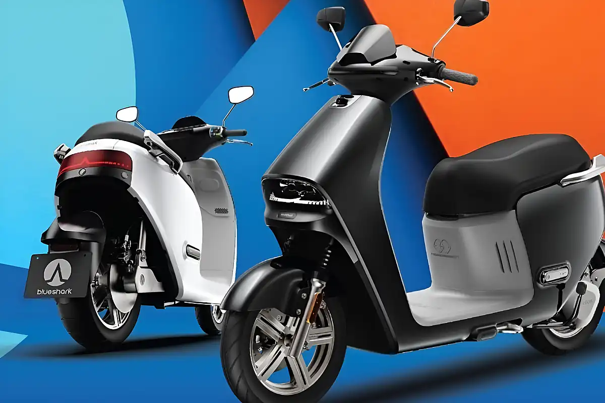 Used 2024 Keeway Blueshark 45 Lite Black - Interior and Exterior details 3