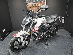 Used 2024 Keeway Rkf 125 White - Interior and Exterior details 5