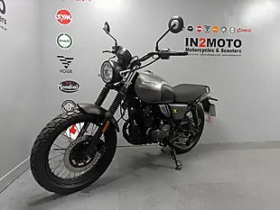 Used 2024 Keeway X-Light 125 Black/Silver - Interior and Exterior details 13