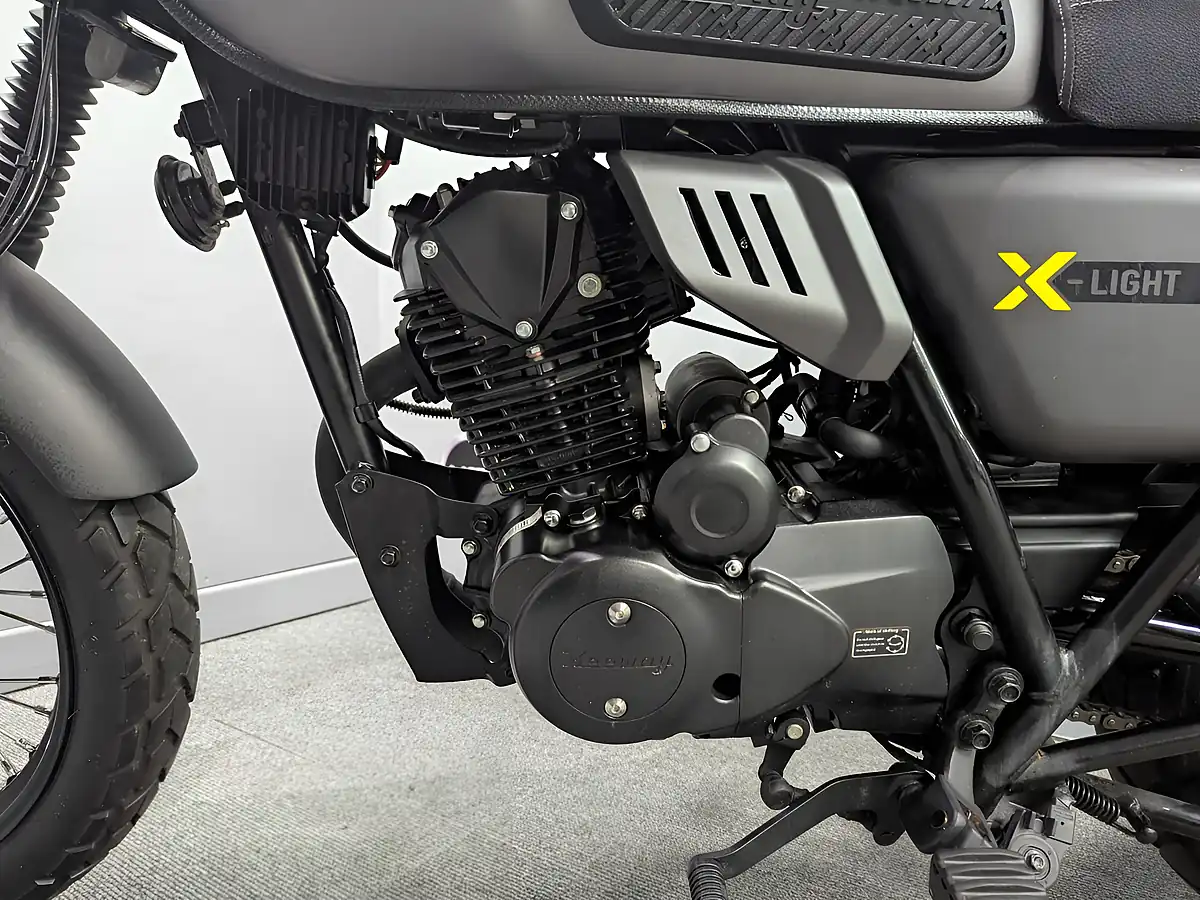 Used 2024 Keeway X-Light 125 Black/Silver - Interior and Exterior details 16