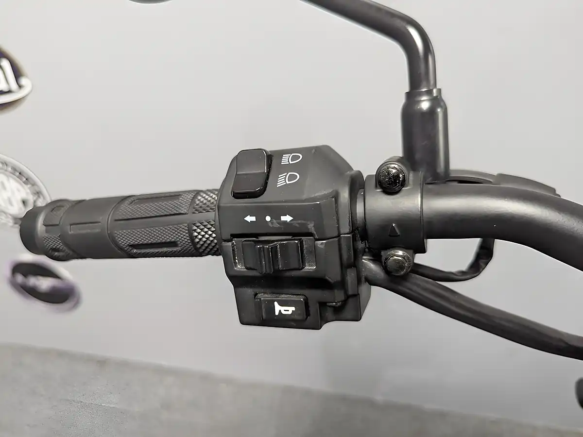 Used 2024 Keeway X-Light 125 Black/Silver - Interior and Exterior details 18