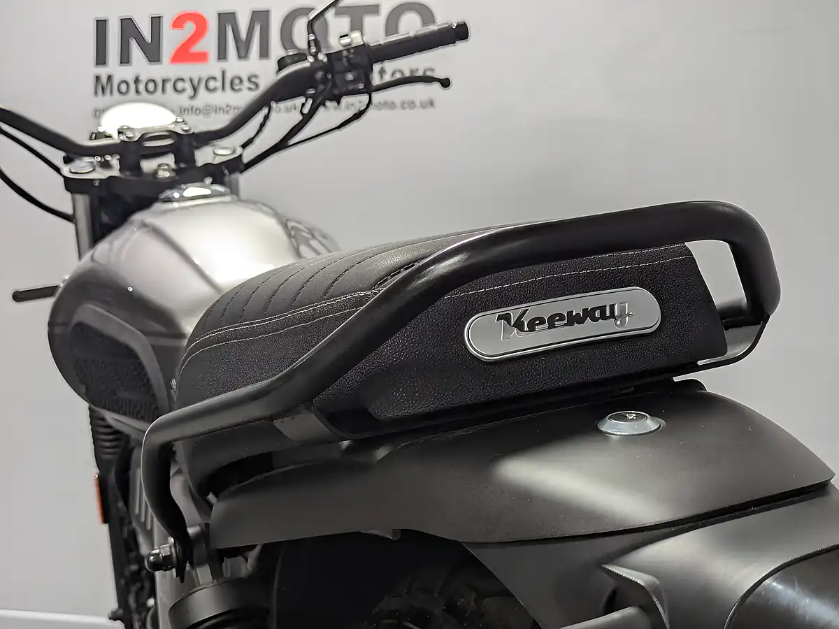 Used 2024 Keeway X-Light 125 Black/Silver - Interior and Exterior details 9