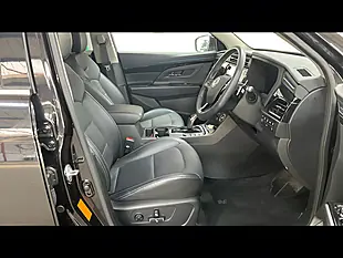 Used 2024 KGM Korando E-Motion Ultimate Black - Interior and Exterior details 11