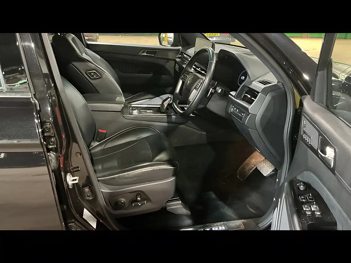Used 2024 KGM Rexton K50 Black - Interior and Exterior details 9