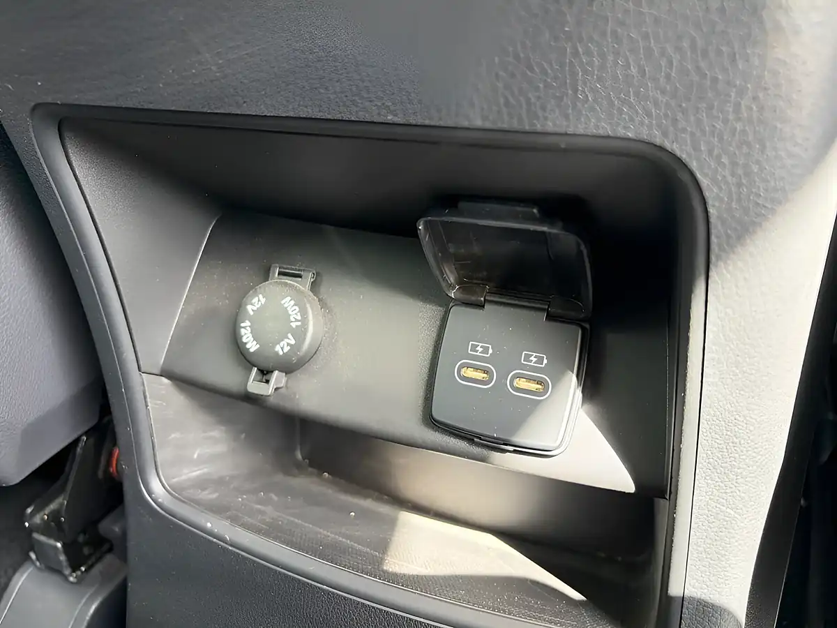 Used 2024 KGM Rexton K50 Grey - Interior and Exterior details 15