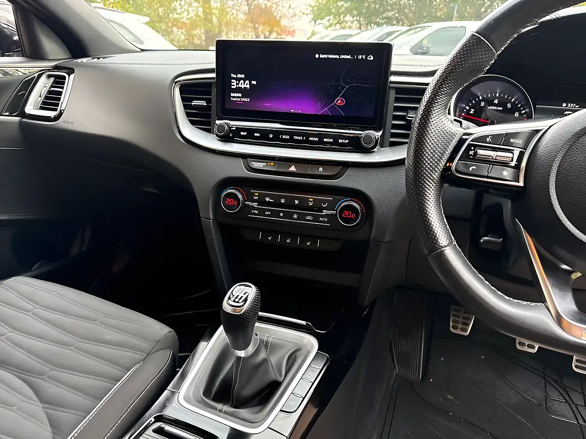 Used 2024 Kia Ceed GT-Line Fusion White - Interior and Exterior details 15