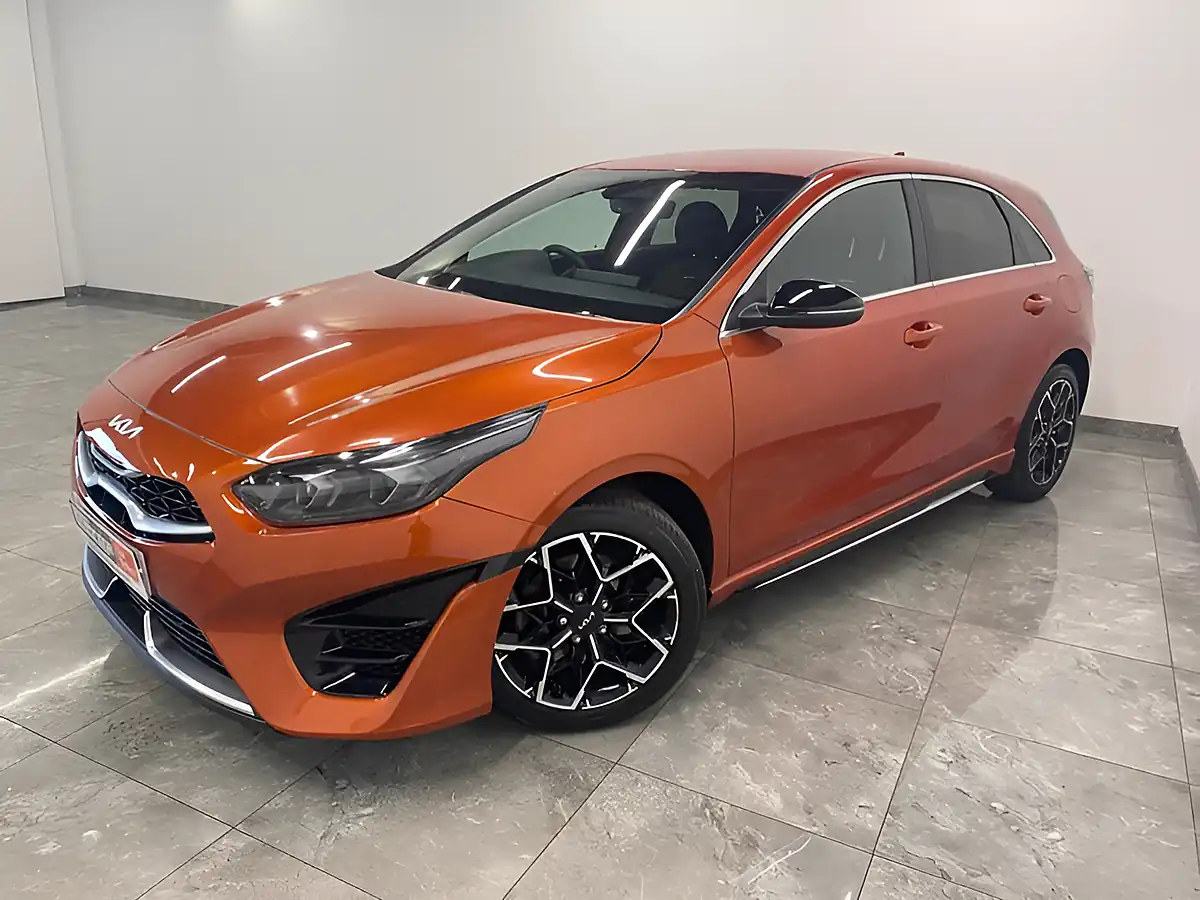 Used 2024 Kia Ceed GT-Line Orange - Interior and Exterior details 4