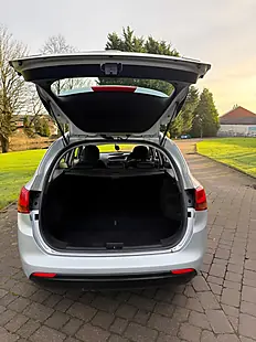 Used 2024 Kia Ceed Sportswagon Silver - Interior and Exterior details 15