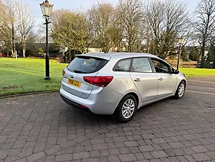Used 2024 Kia Ceed Sportswagon Silver - Interior and Exterior details 3