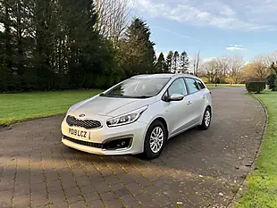 Used 2024 Kia Ceed Sportswagon Silver - Interior and Exterior details 8