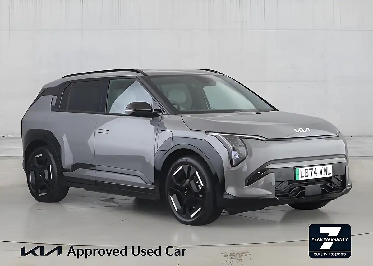 Used 2024 Kia EV3 GT-Line Shale Grey - Front View