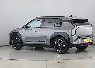 Used 2024 Kia EV3 GT-Line Shale Grey - Interior and Exterior details 2