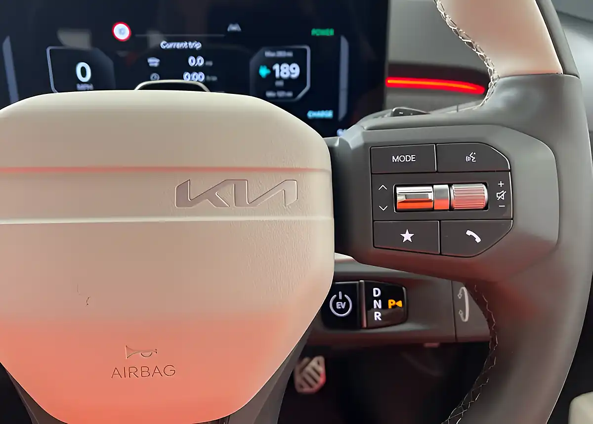 Used 2024 Kia EV3 GT-Line Shale Grey - Interior and Exterior details 20