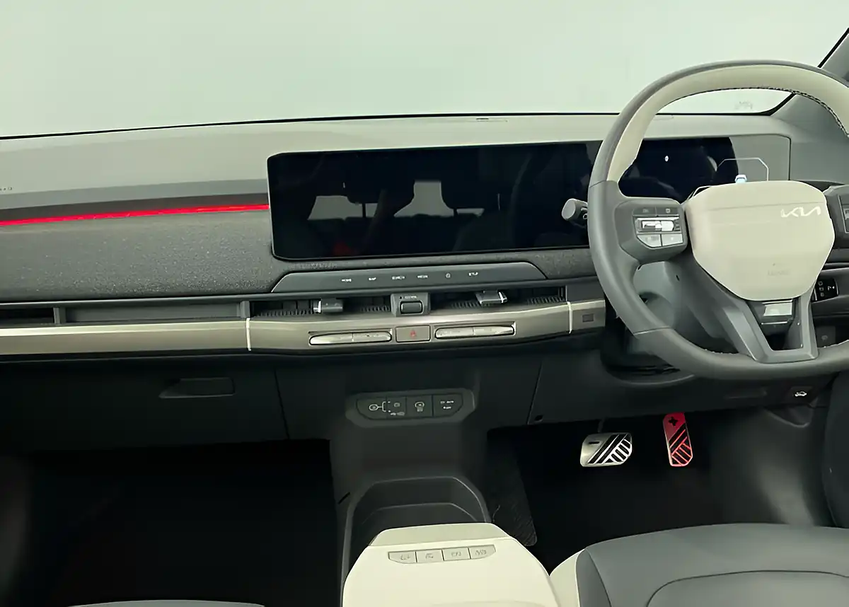 Used 2024 Kia EV3 GT-Line Shale Grey - Interior and Exterior details 9
